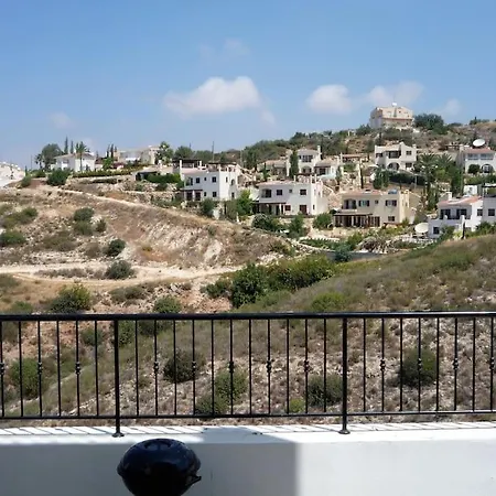 Διαμέρισμα 2 Bed Mountains And Costal Views With Pool